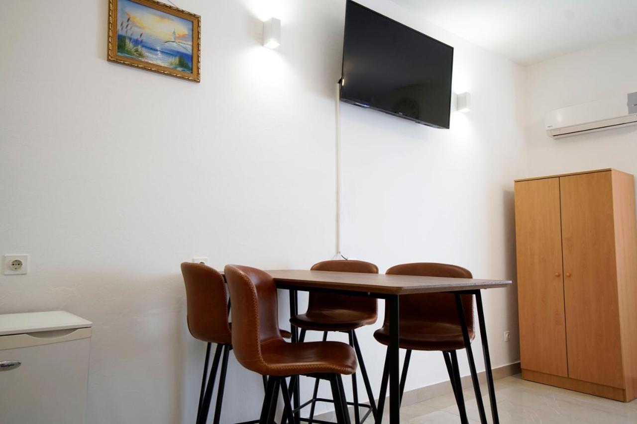 Kožino Apartments Roberta מראה חיצוני תמונה
