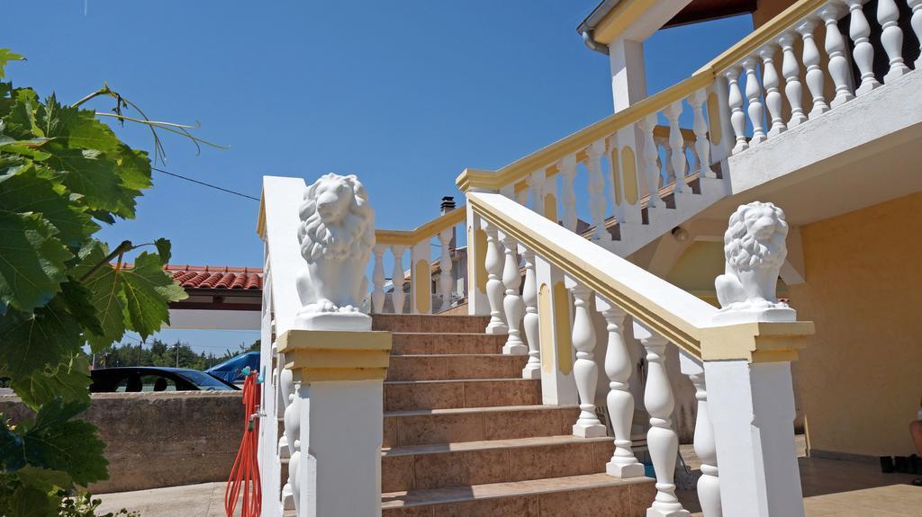 Kožino Apartments Roberta מראה חיצוני תמונה
