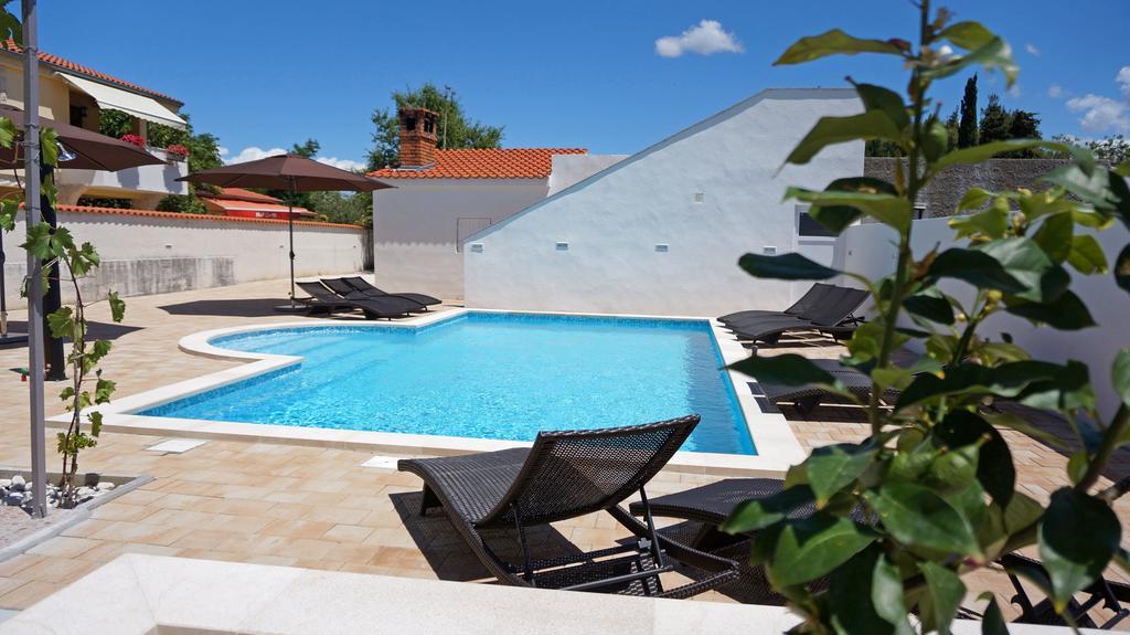 Kožino Apartments Roberta מראה חיצוני תמונה