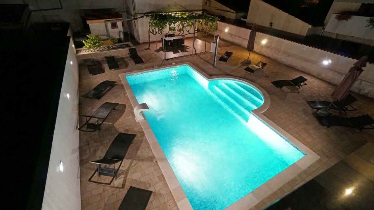 Kožino Apartments Roberta מראה חיצוני תמונה